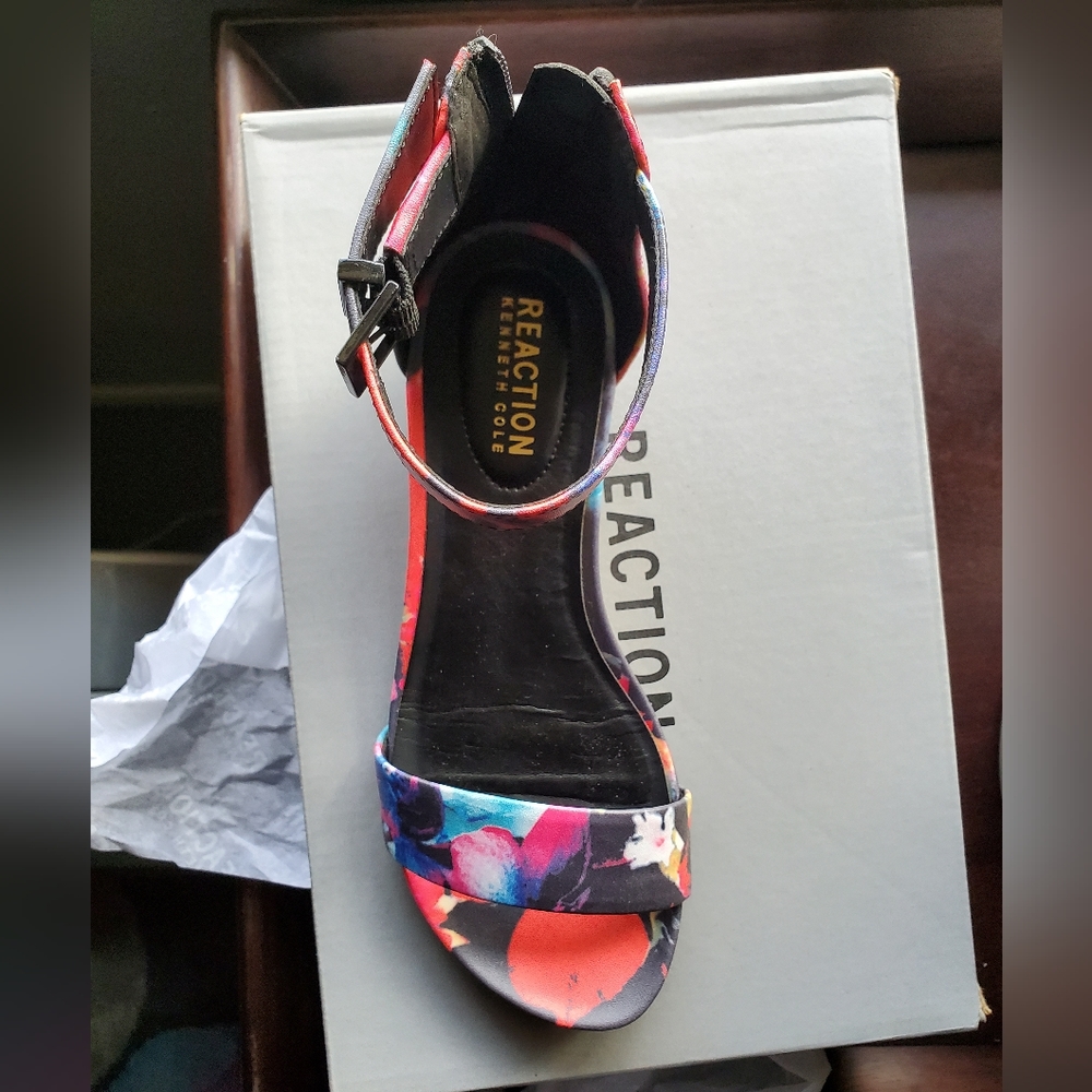 Kenneth Cole Wedge Sandals
